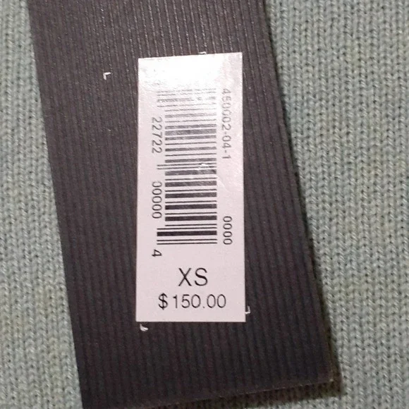 MONOGRAM sz XS 100% cashmere top, $150, NWT - Picture 4 of 7